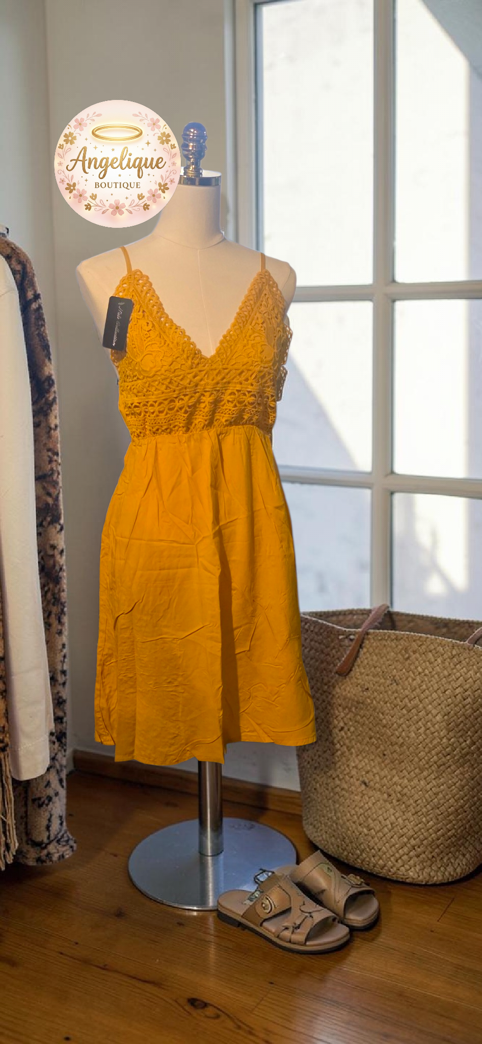 Vestido Corto de Tirantes para Mujer