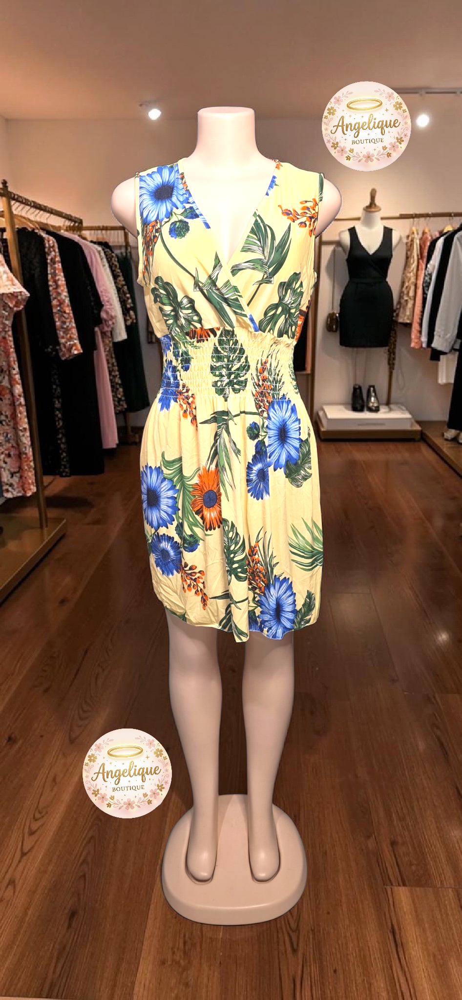 Vestido Corto Floral
