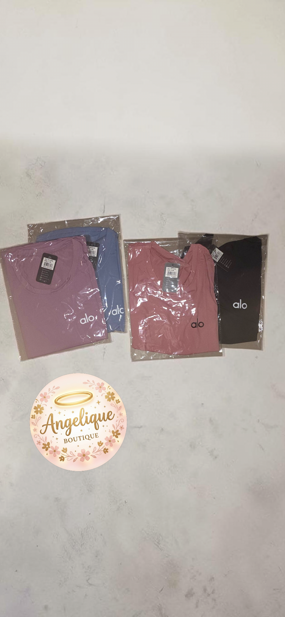 Camiseta Cropped Deportiva Manga Corta Inspirada en el Estilo Activewear de Lujo