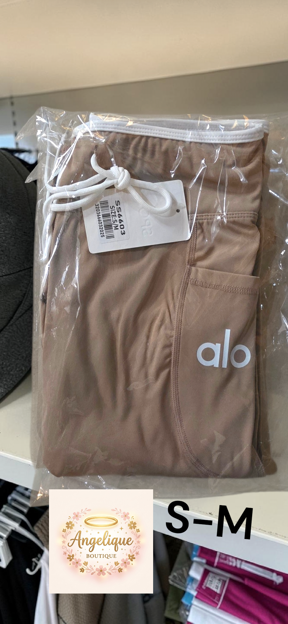 High-Compression Leggings with Side Pockets & Adjustable Waistband