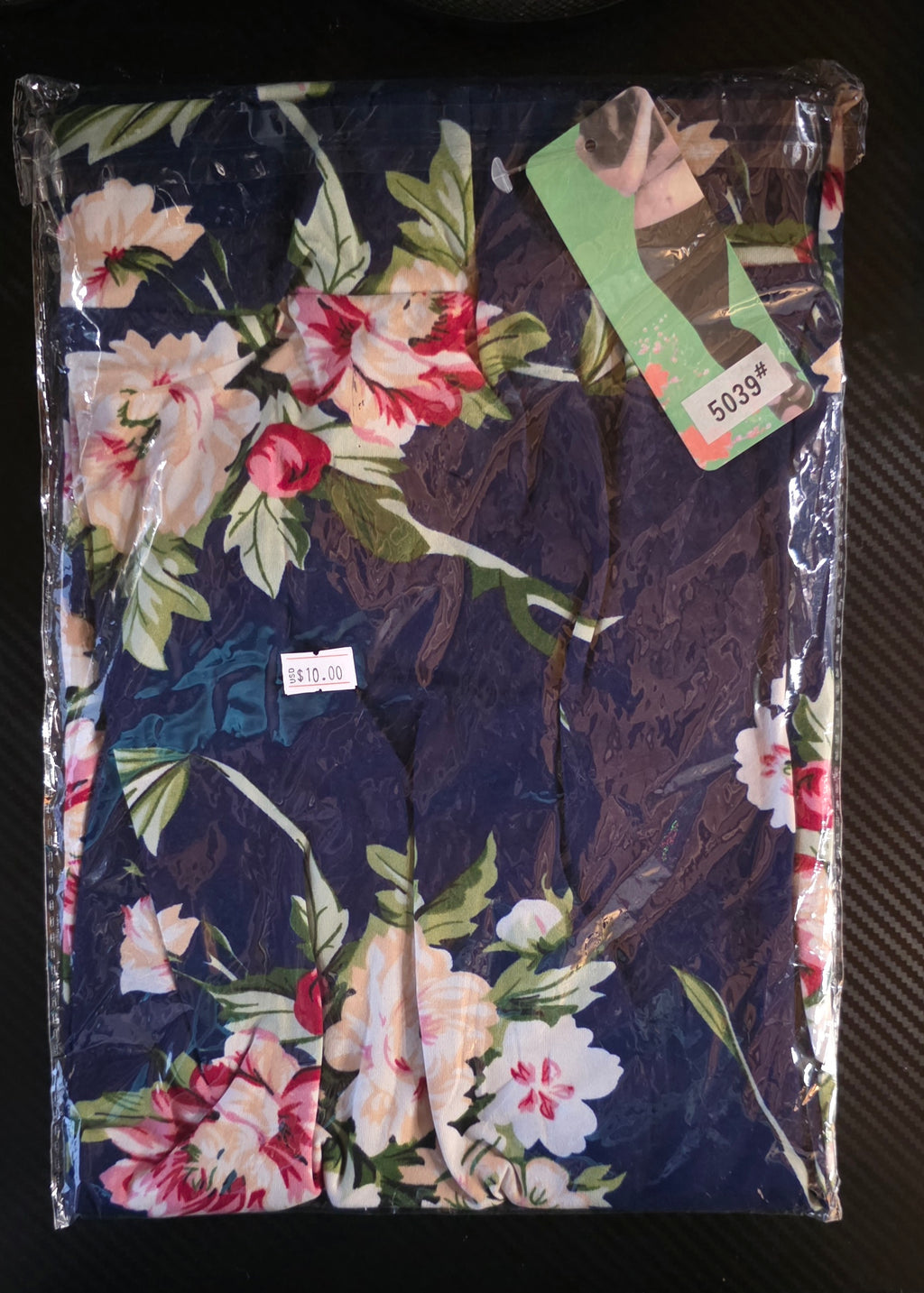 Falda Floral Estampada – 97% Poliéster / 3% Spandex