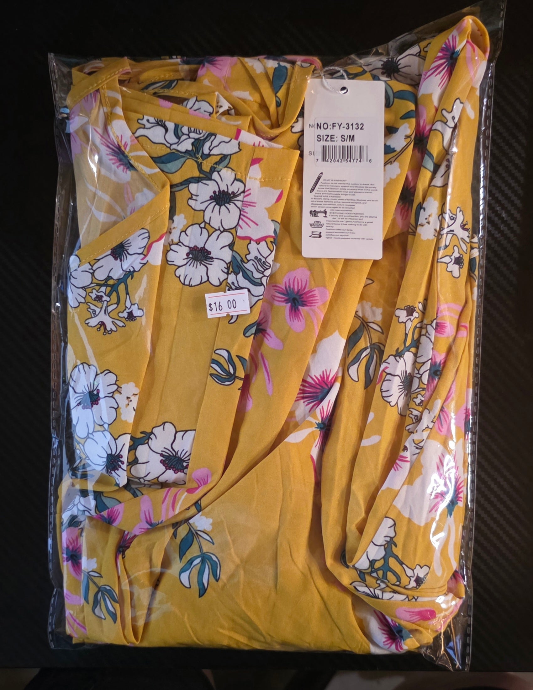 Enterizo Floral con Escote en la Espalda – 95% Poliéster / 5% Elastano