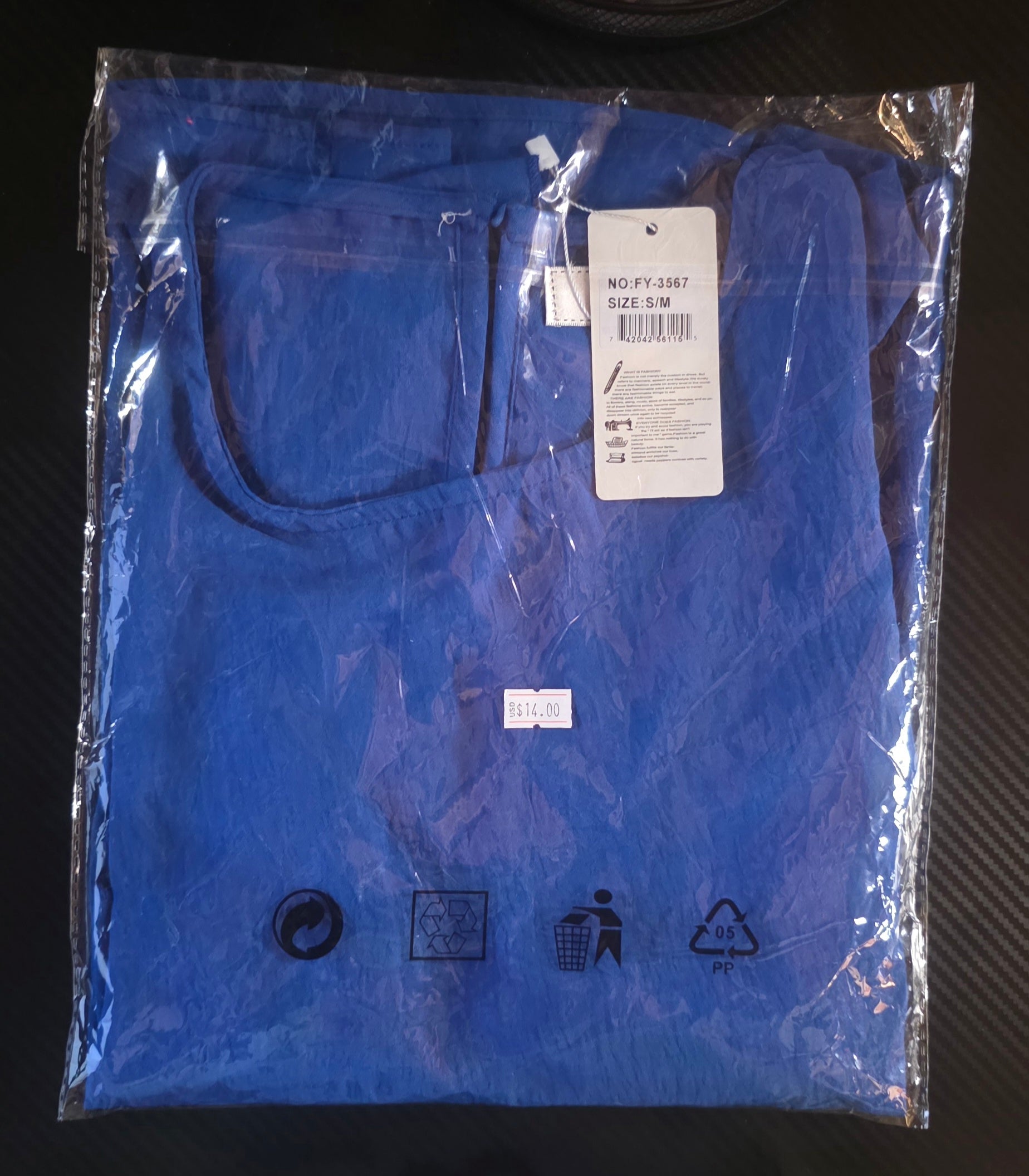 Blusa de Verano Cuello Redondo con Manga de Volantes – 65% Políster / 35% Algodón