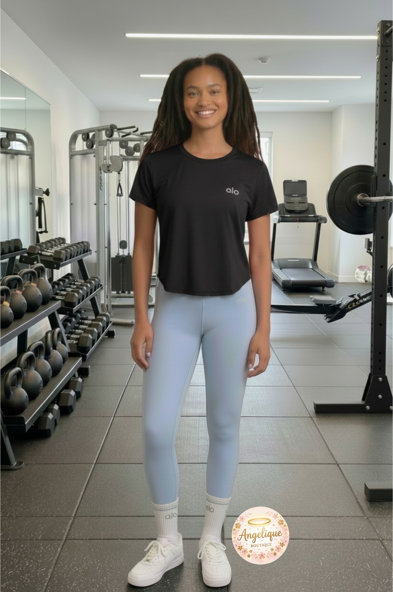 Camiseta Cropped Deportiva Manga Corta Inspirada en el Estilo Activewear de Lujo