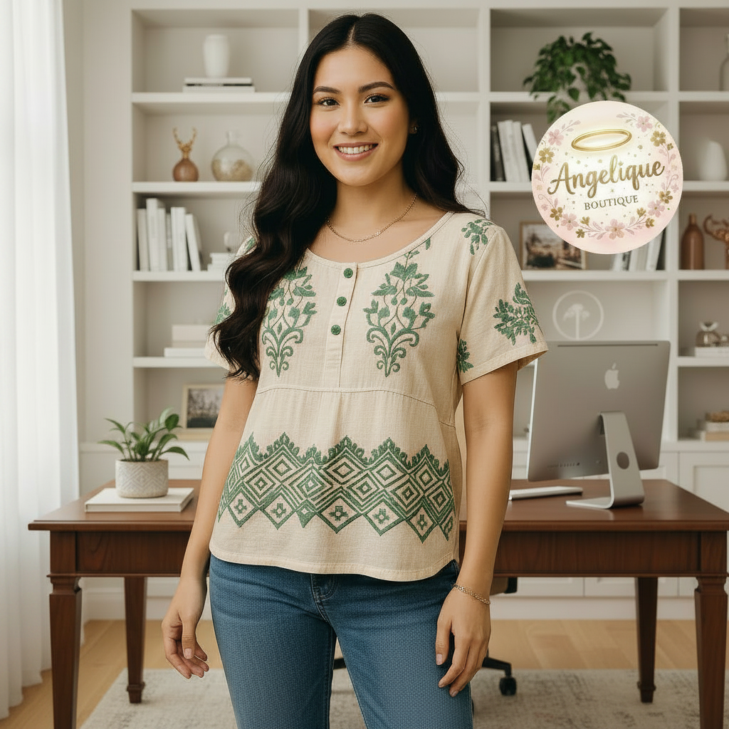 Blusa Floral de Cuello Ovalado | Ligera y Femenina