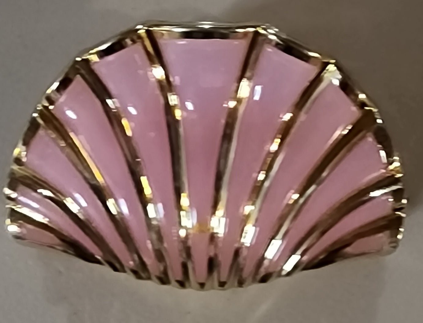 Gold Seashell Hair Clip – 4 Colors - Angelique Boutique