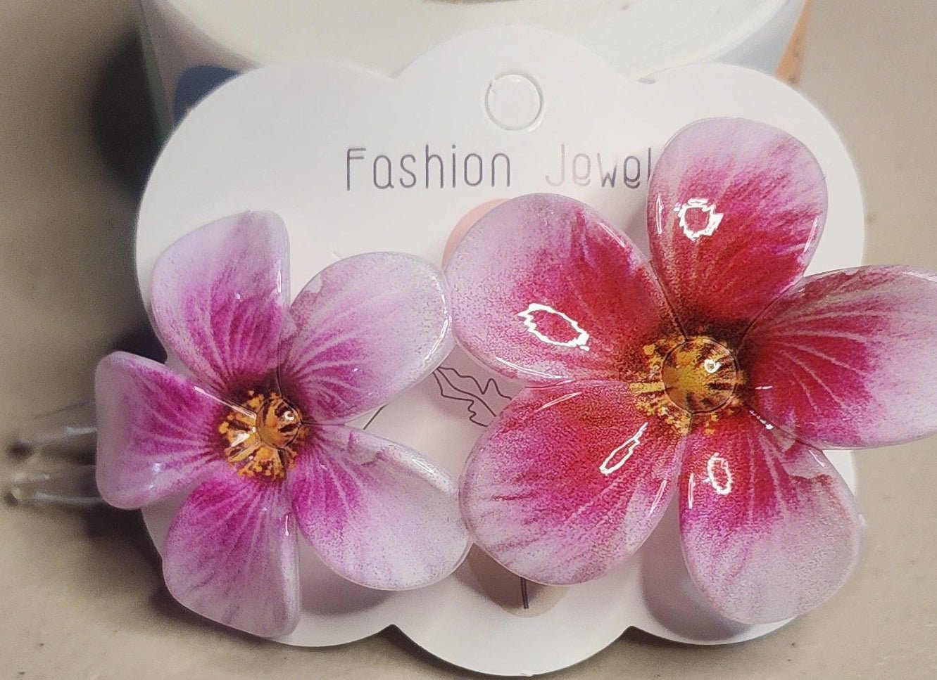 Hawaiian Flower Hair Clip – Tropical Hair Accessory for Women - Angelique Boutique