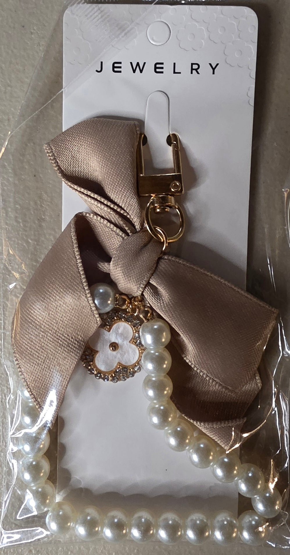 Luxury Pearl & Crystal Bead Keychain – Elegant Bag Charm - Angelique Boutique