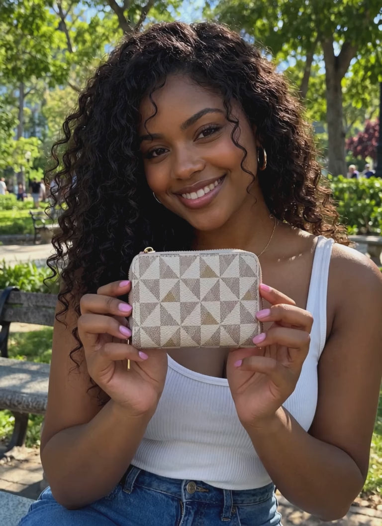A woman demonstrates the mini wallet and shows its multiple compartments.