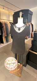 Blusa con Decoración Semi-Tejida en el Cuello y Brillo