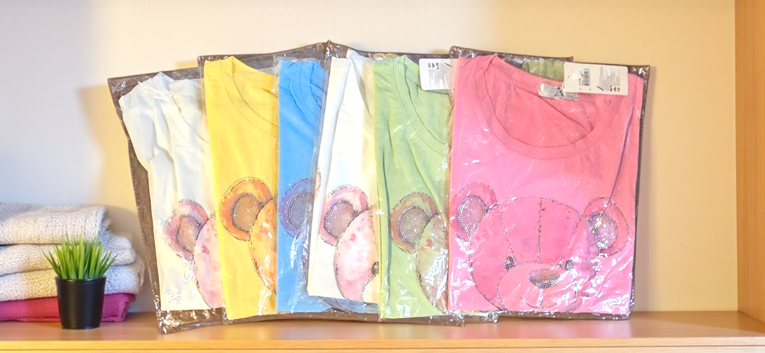 Blusa Manga Corta de Osita con Pedrería y Brillo | Duradera y Glamorosa
