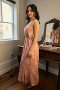 Vestido Largo Tejido Floral de Tirantes – 65% Algodón / 35% Poliéster