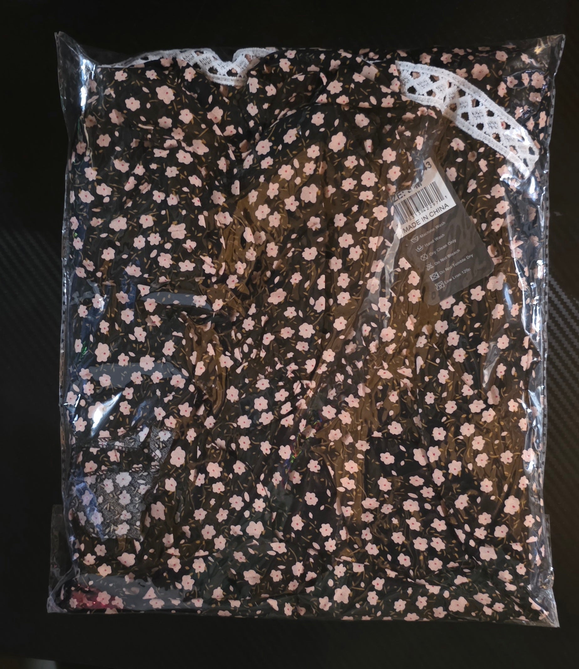 Vestido Largo Floral Tejido – 65% Seda / 35% Poliéster
