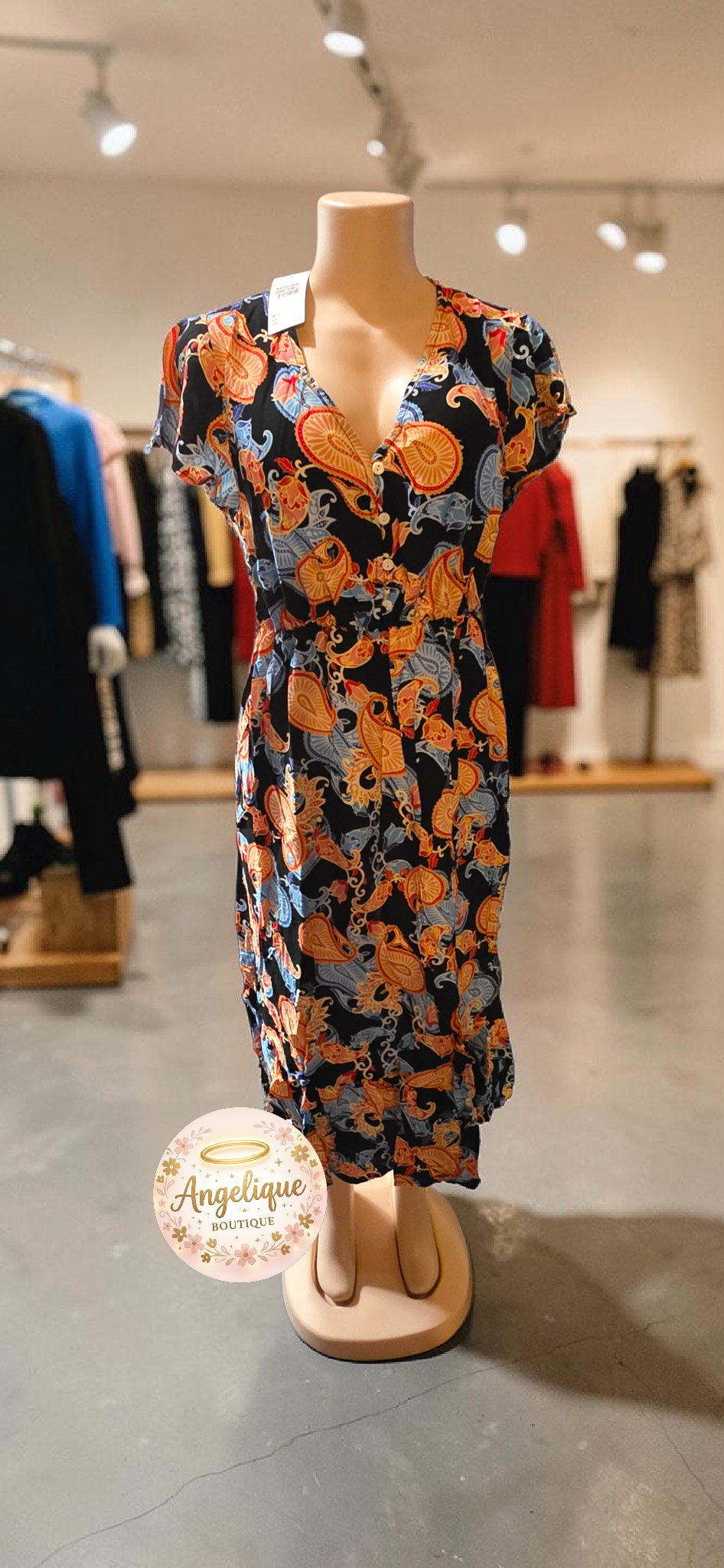 Vestido Floral con Cuello en V y Stretch