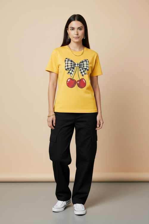 Blusa Manga Corta con Piedrería y Brillo Cherry – 60% Rayón / 35% Nylon / 5% Elastano