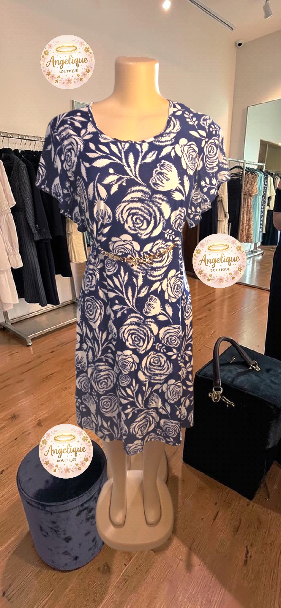 Vestido Floral Midi — Suavidad, Color y Estilo en Cada Curva