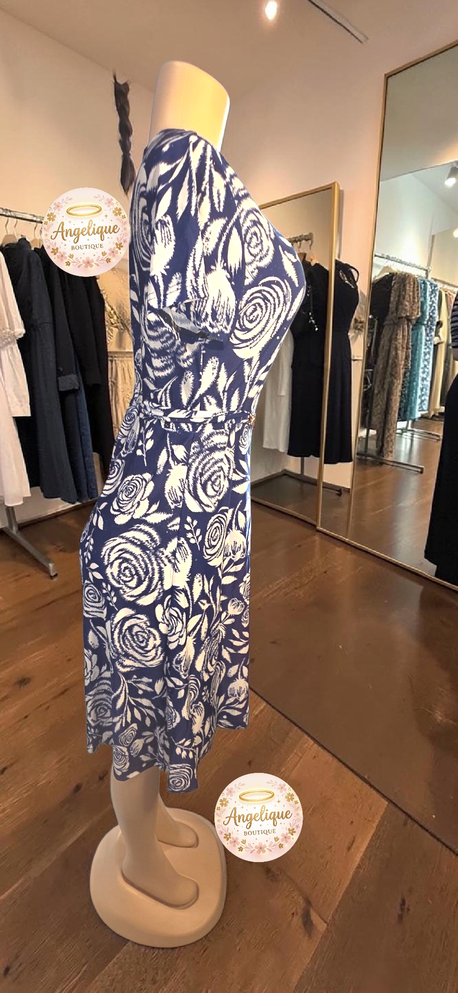 Vestido Floral Midi — Suavidad, Color y Estilo en Cada Curva