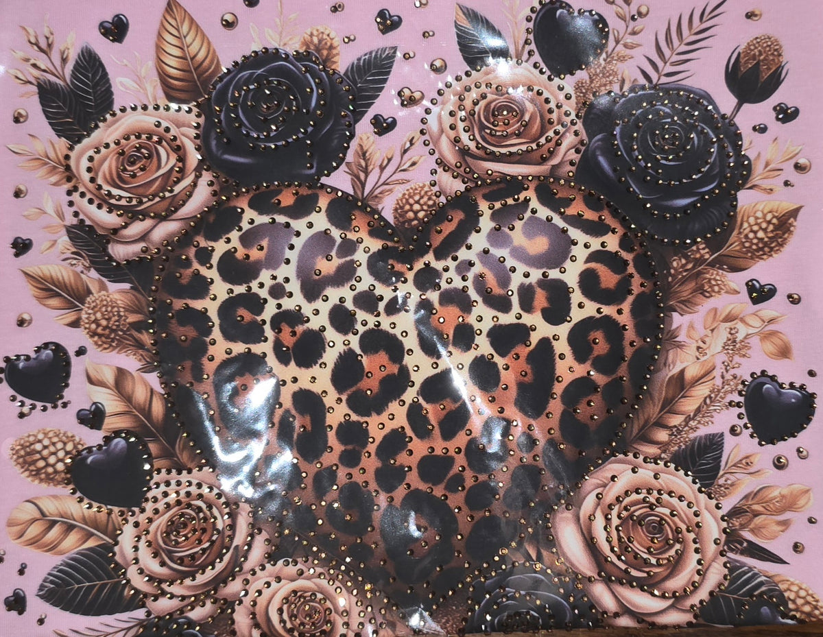 Women's Heart Animal Print Crop Top – Boutique