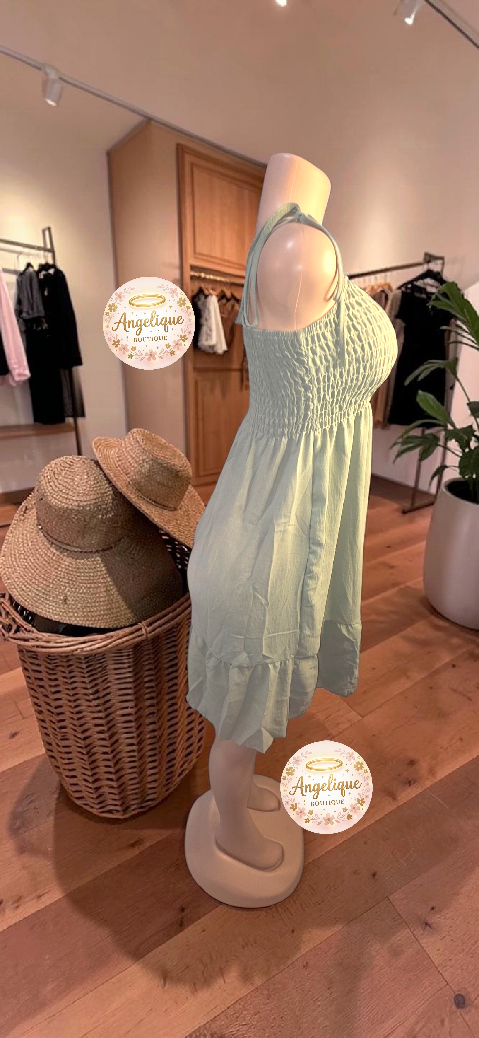 Vestido Corto de Tirantes – 65% Algodón / 35% Poliéster