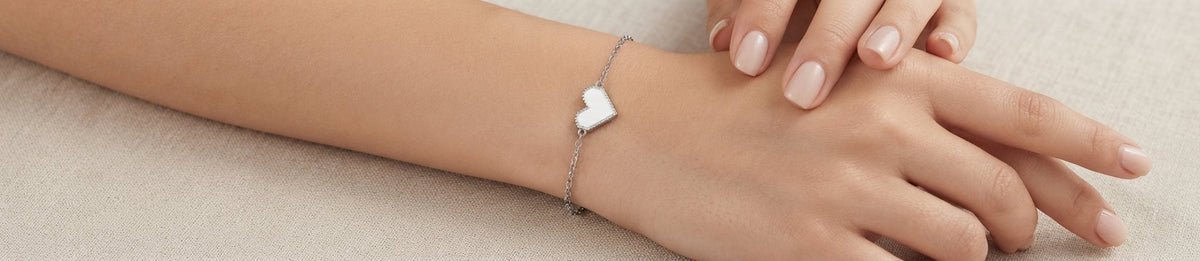 Stainless Steel Heart Charm Bracelet for Women – Gold & Silver - Angelique Boutique