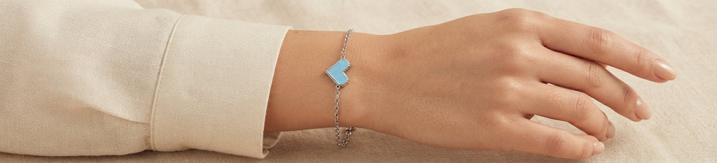 Stainless Steel Heart Charm Bracelet for Women – Gold & Silver - Angelique Boutique