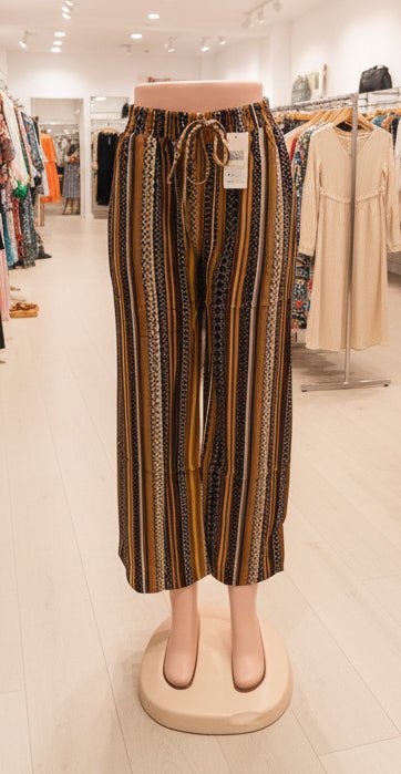 Striped Palazzo Shorts with Elastic Waist – Women's - Angelique Boutique