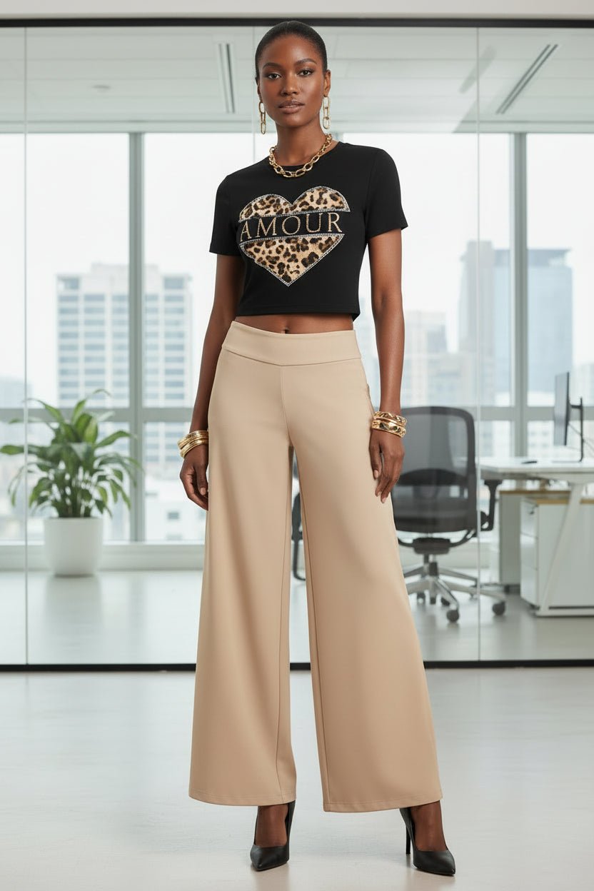 Women's Amour Graphic Crop Top – Love Print Style - Angelique Boutique